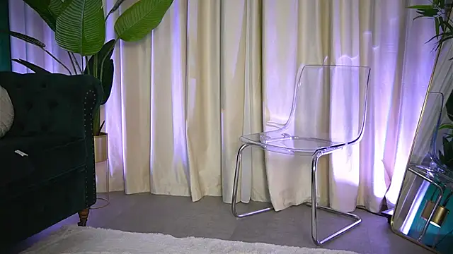 FoxieJullia online show from 11-15-25, 04:27