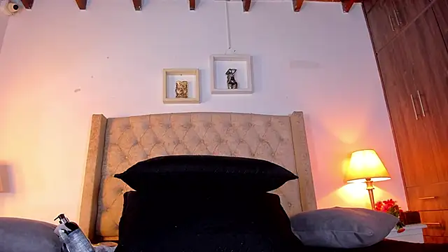 Snapshot of allisson_m chatting on 03-16-26, 12:09 allisson m online show from 03-16-26, 12:09