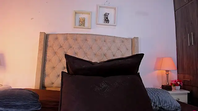 allisson m online show from 12-02-25, 12:07