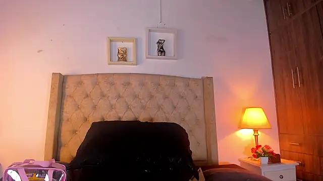 Snapshot of allisson_m chatting on 03-03-26, 12:12 allisson m online show from 03-03-26, 12:12