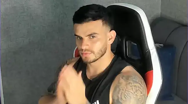 Ricardogo19 online show from 03-03-25, 11:03