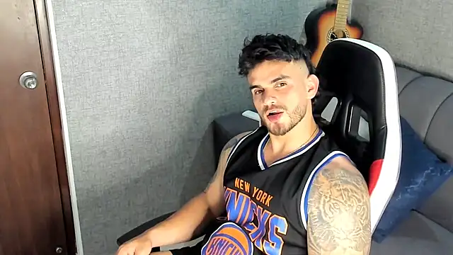 Ricardogo19 online show from 10-18-25, 10:56