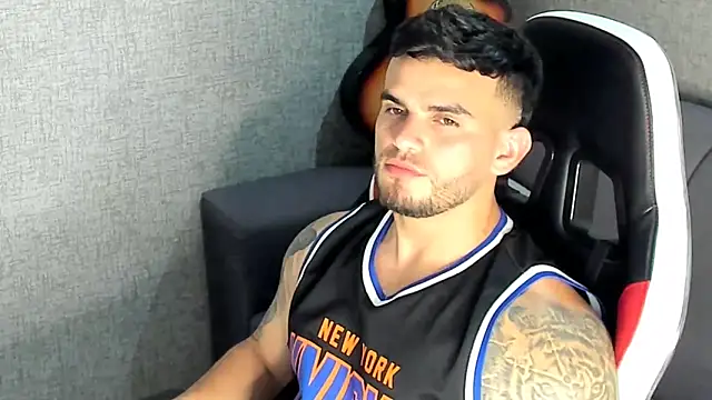 Ricardogo19 online show from 11-11-25, 11:20