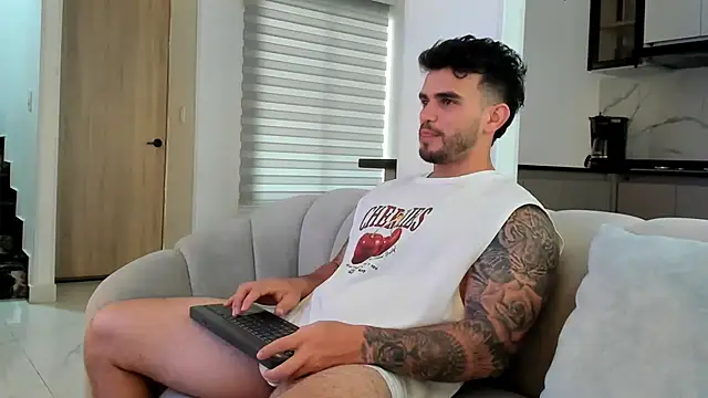 Ricardogo19 online show from 02-12-26, 01:00