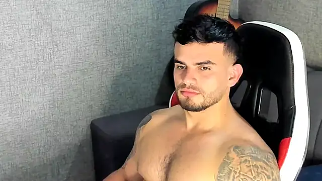 Ricardogo19 online show from 11-18-25, 07:50