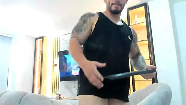 Ricardogo19 online show from 11-19-25, 08:53