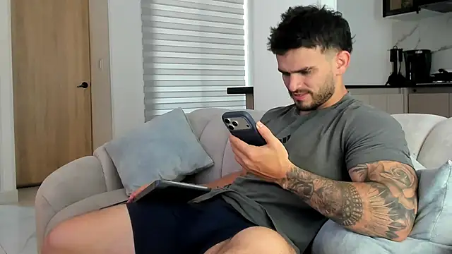 Ricardogo19 online show from 03-02-26, 02:13