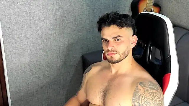 Ricardogo19 online show from 10-24-25, 01:59