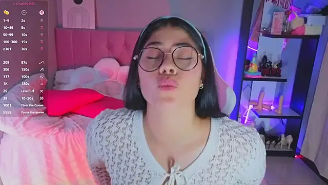 LoaLuxury online show from 02-09-26, 06:06