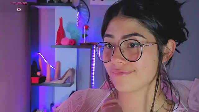 LoaLuxury online show from 02-27-26, 05:07