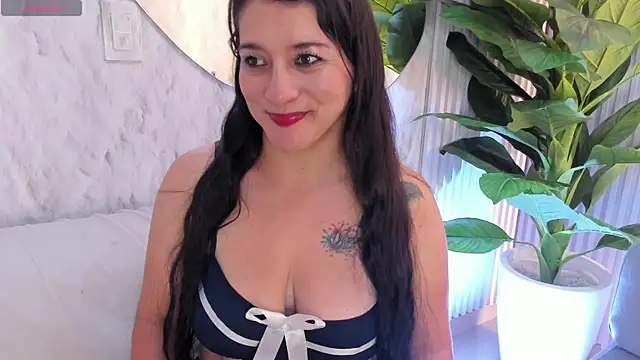 Emelyross  online show from 11-09-25, 12:47