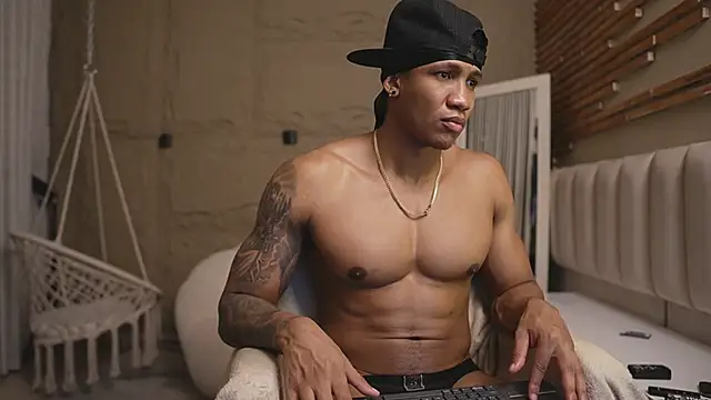 Logan Varela online show from 03-26-26, 01:20