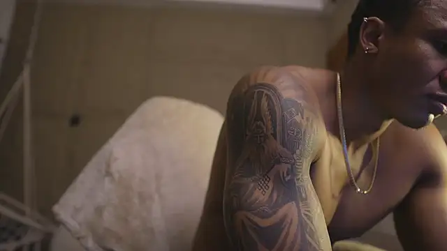 Logan Varela online show from 03-28-26, 02:07