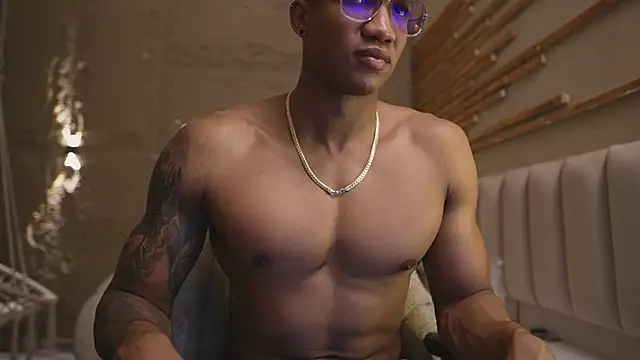 Logan Varela online show from 04-02-26, 04:24