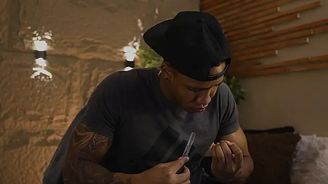 Logan Varela online show from 01-08-26, 11:05