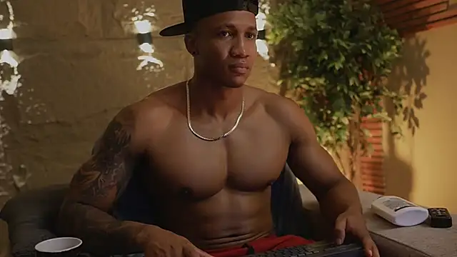 Logan Varela online show from 11-11-25, 02:12