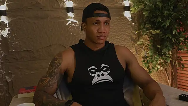 Logan Varela online show from 11-29-25, 02:06