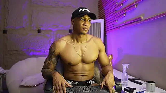 Logan Varela online show from 03-04-26, 02:25