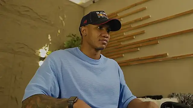 Logan Varela online show from 02-15-26, 03:33