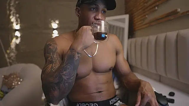 Logan Varela online show from 03-19-26, 01:55