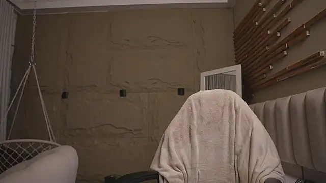 Logan Varela online show from 03-23-26, 02:17