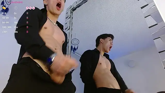 Snapshot of Joan_Gonzalez chatting on 03-05-25, 05:18 Joan Gonzalez online show from 03-05-25, 05:18