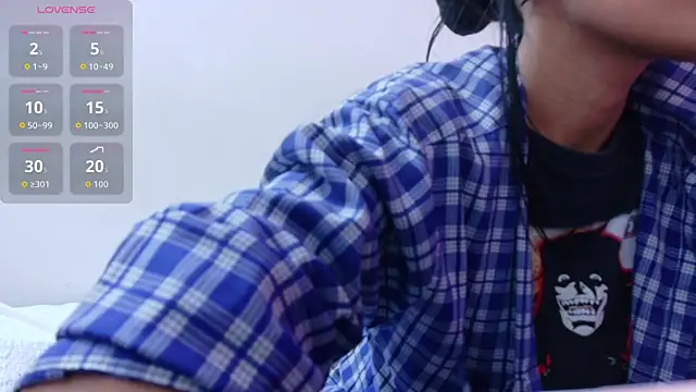 yourcuteneighbourr online show from 02-07-26, 03:03