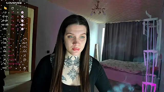 Snapshot of AizaRose chatting on 02-16-26, 04:44 AizaRose online show from 02-16-26, 04:44