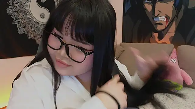 Snapshot of LeyaKan chatting on 02-18-25, 10:25 LeyaKan online show from 02-18-25, 10:25