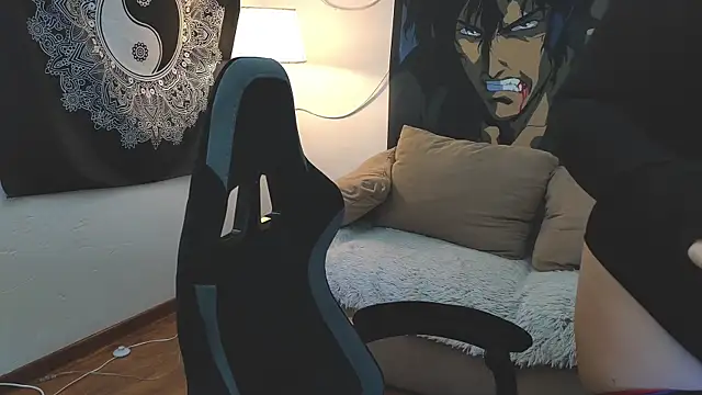 Snapshot of LeyaKan chatting on 02-03-25, 07:31 LeyaKan online show from 02-03-25, 07:31