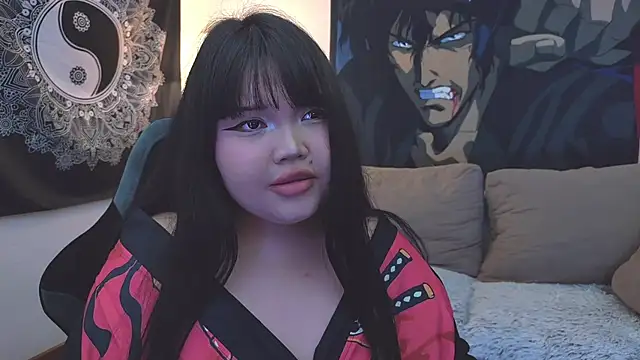 Snapshot of LeyaKan chatting on 02-11-25, 10:18 LeyaKan online show from 02-11-25, 10:18