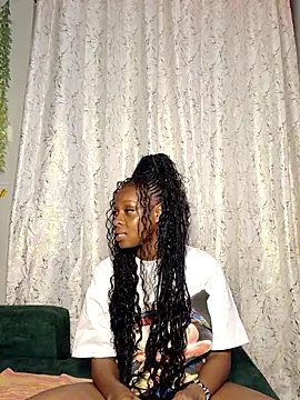 Snapshot of C-yoyo chatting on 04-23-26, 06:42 C-yoyo online show from 04-23-26, 06:42