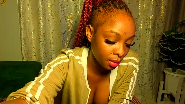 Snapshot of C-yoyo chatting on 06-10-26, 07:48 C-yoyo online show from 06-10-26, 07:48