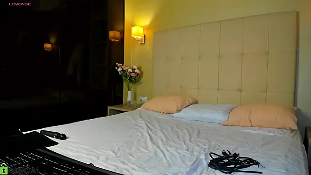 Snapshot of Valerie_Woods chatting on 03-04-26, 01:13 Valerie Woods online show from 03-04-26, 01:13