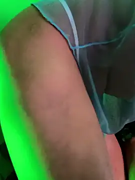 gurlnips online show from 02-24-26, 09:04