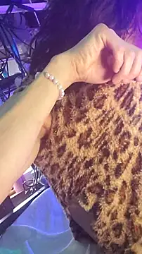 gurlnips online show from 03-05-26, 01:13