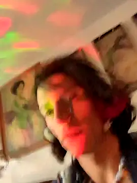 gurlnips online show from 09-23-25, 03:08