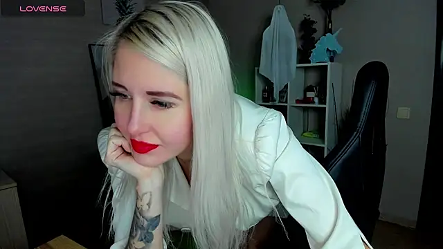 Mermaid N online show from 11-11-25, 01:33