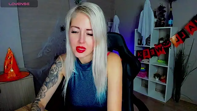 Mermaid N online show from 10-27-25, 01:39