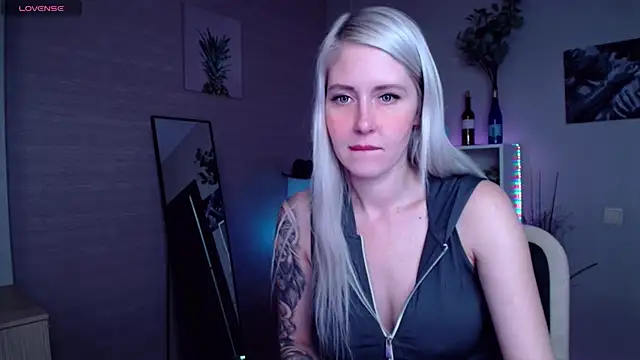 Mermaid N online show from 01-23-25, 04:52