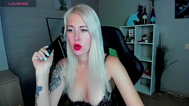 Mermaid N online show from 09-30-25, 01:33