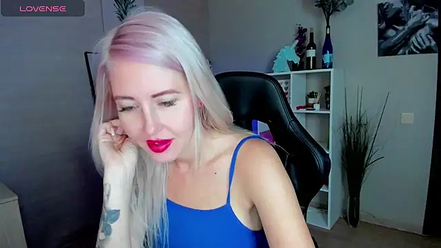 Mermaid N online show from 10-06-25, 01:40
