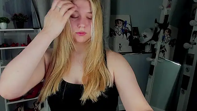 Rebecca Kelly online show from 12-18-25, 02:38