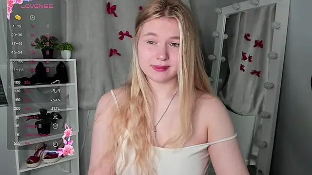 Rebecca Kelly online show from 03-17-25, 06:32