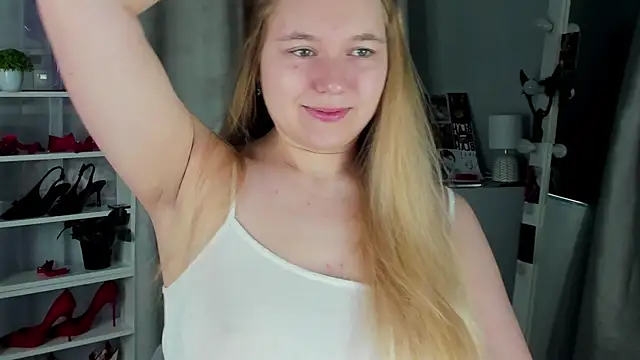 Rebecca Kelly online show from 10-21-25, 02:22