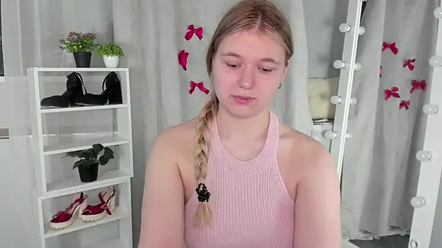 Rebecca Kelly online show from 03-02-25, 09:41