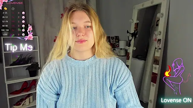 Rebecca Kelly online show from 09-12-25, 01:50