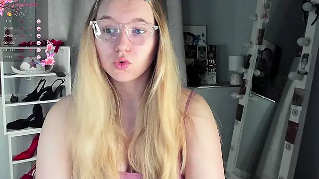 Rebecca Kelly online show from 02-17-26, 02:31