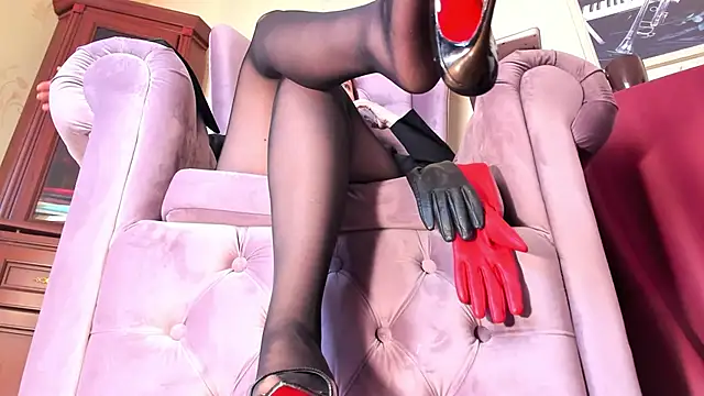 LillaGoddess online show from 05-11-26, 04:04