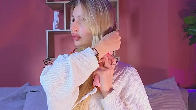 Snapshot of Grace_Gordon chatting on 11-08-25, 06:17 Grace Gordon online show from 11-08-25, 06:17